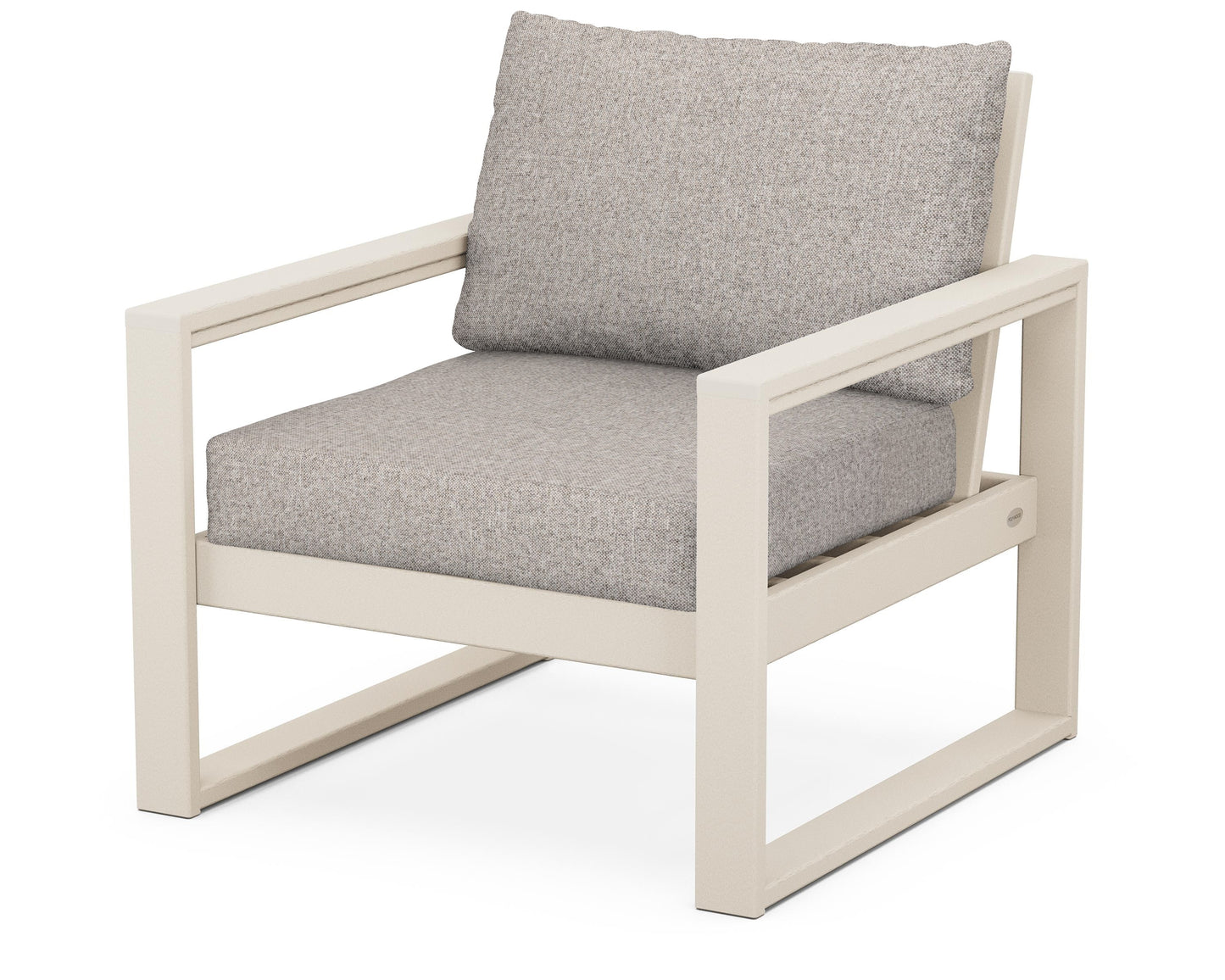 EDGE Club Chair