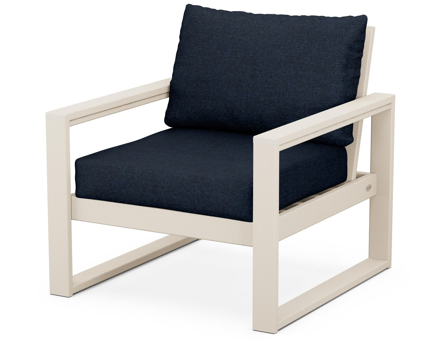 EDGE Club Chair