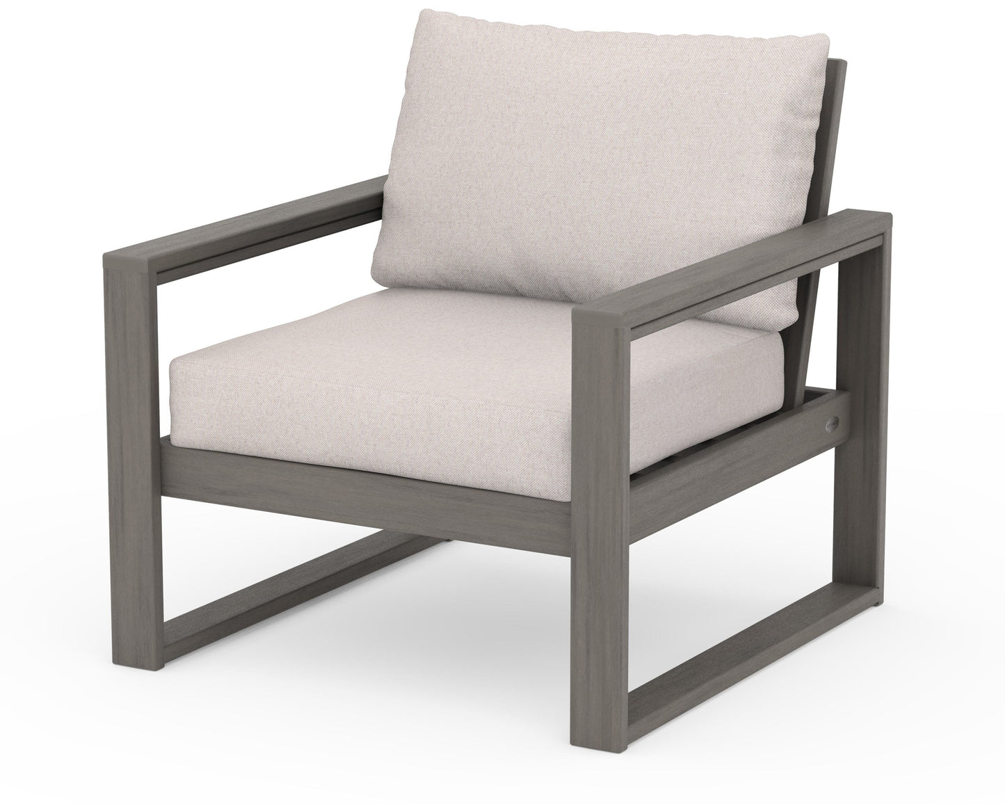 EDGE Club Chair