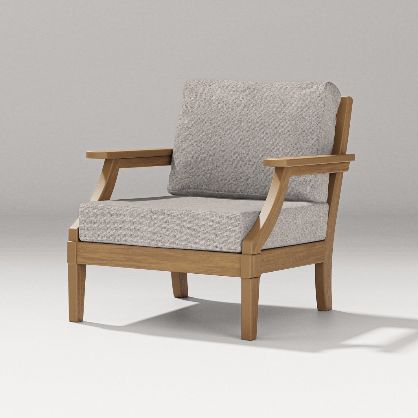 Estate Lounge Chair