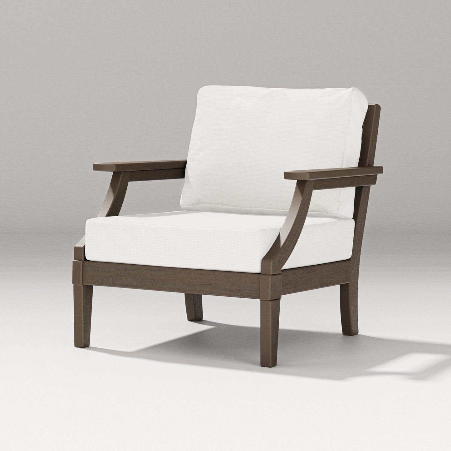 Estate Lounge Chair