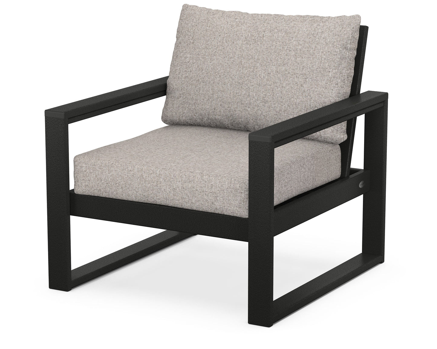EDGE Club Chair