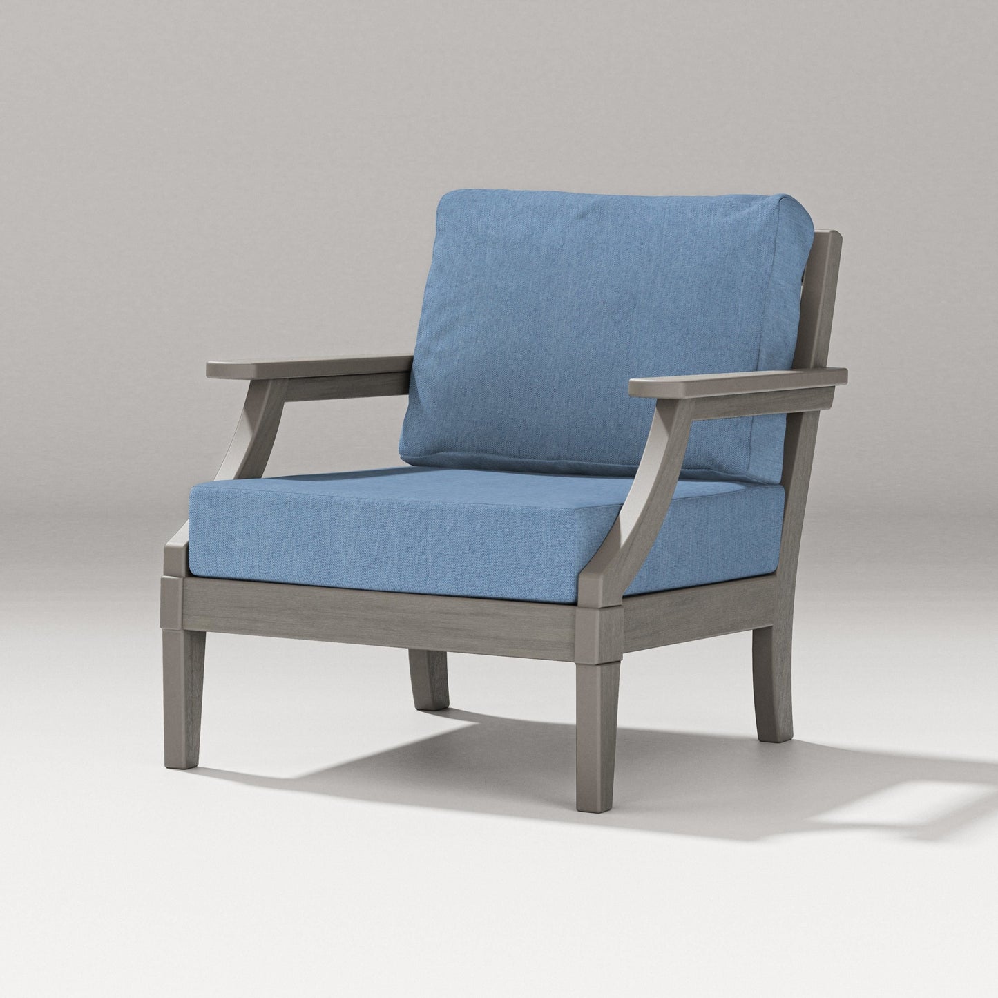 Estate Lounge Chair