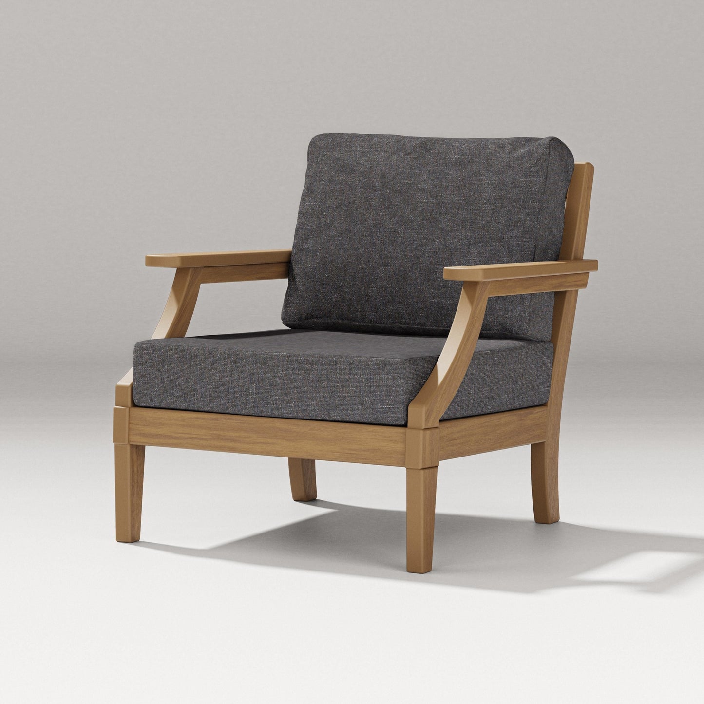 Estate Lounge Chair