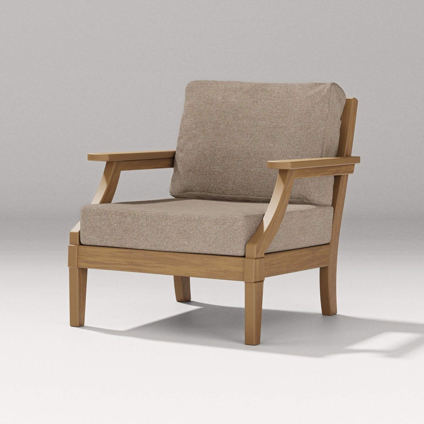 Estate Lounge Chair