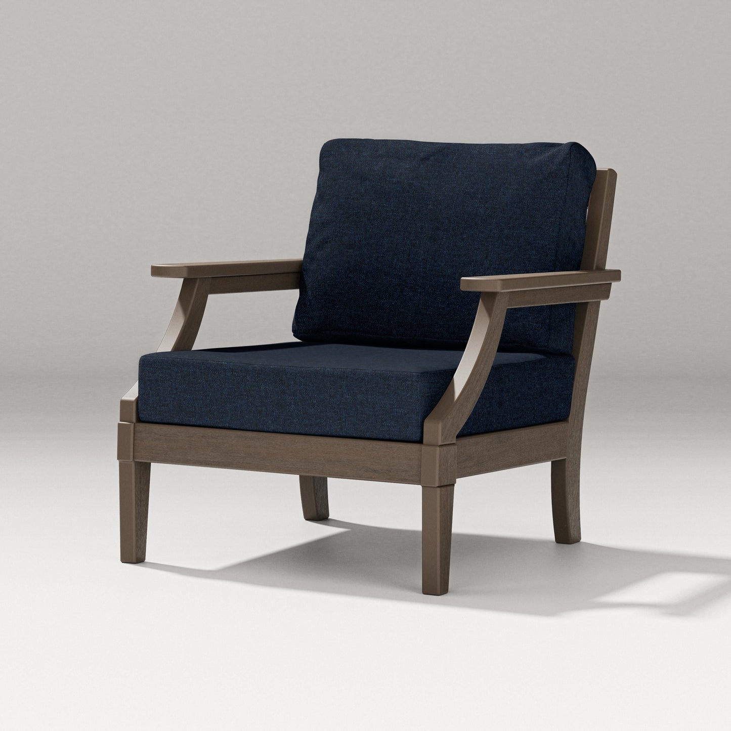 Estate Lounge Chair
