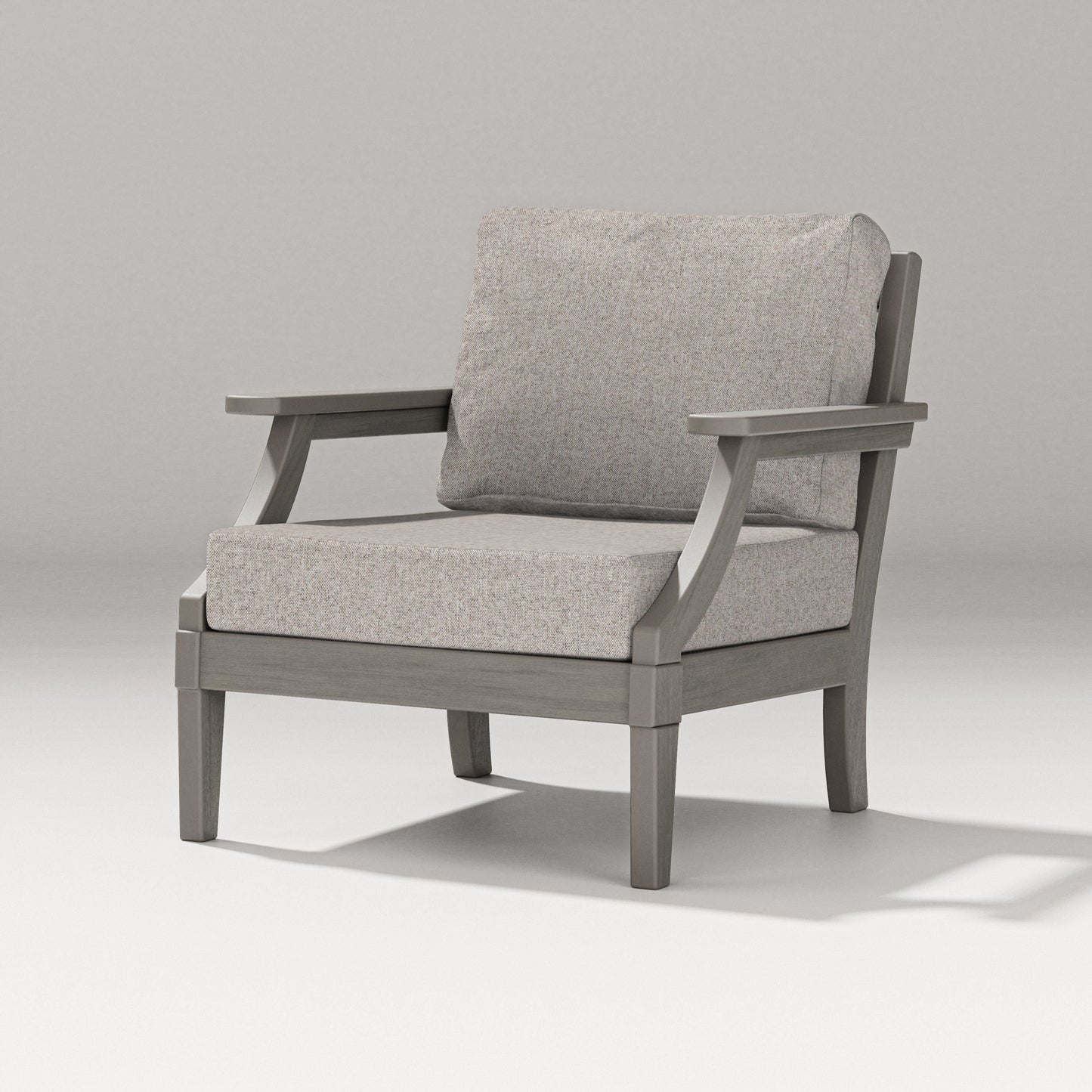 Estate Lounge Chair