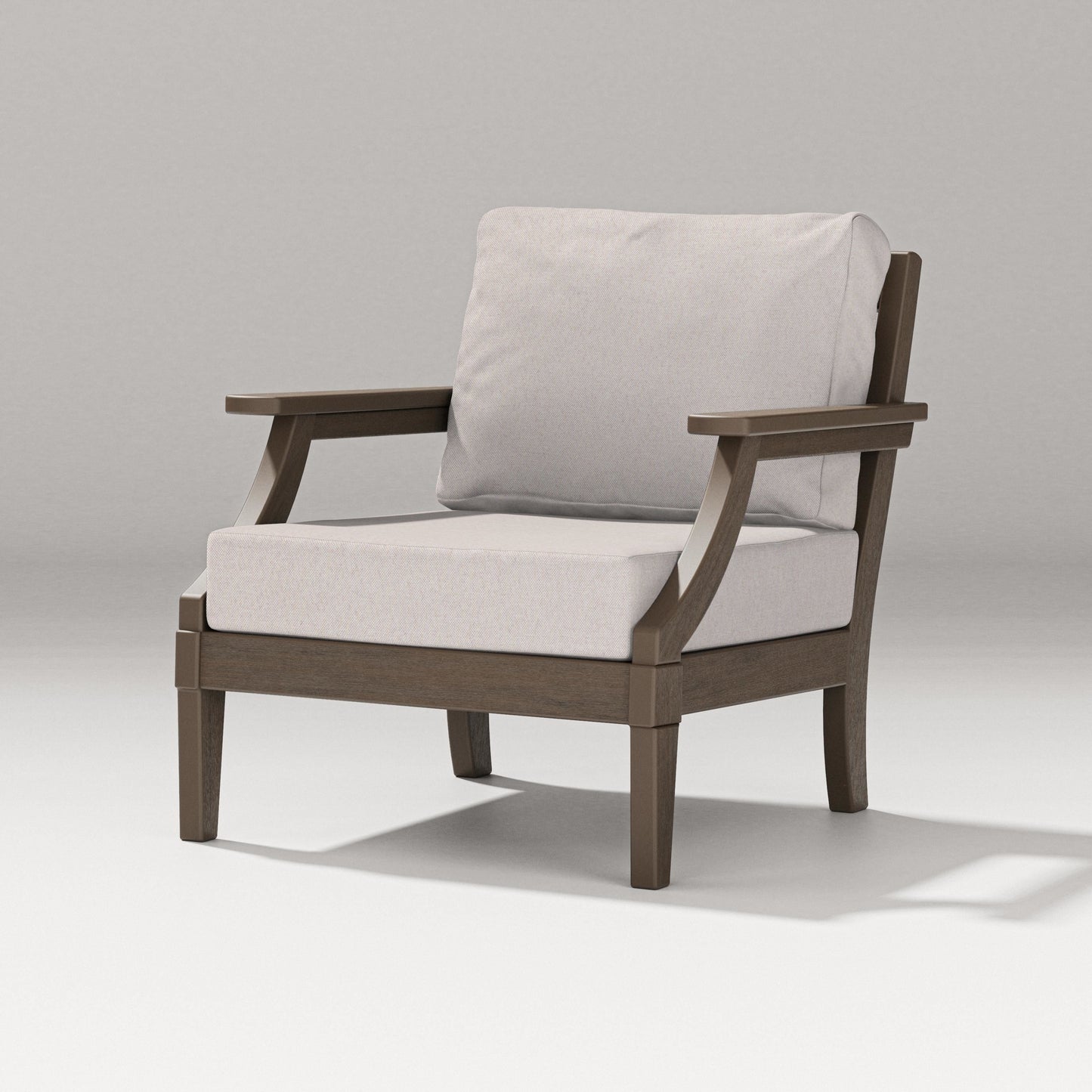 Estate Lounge Chair