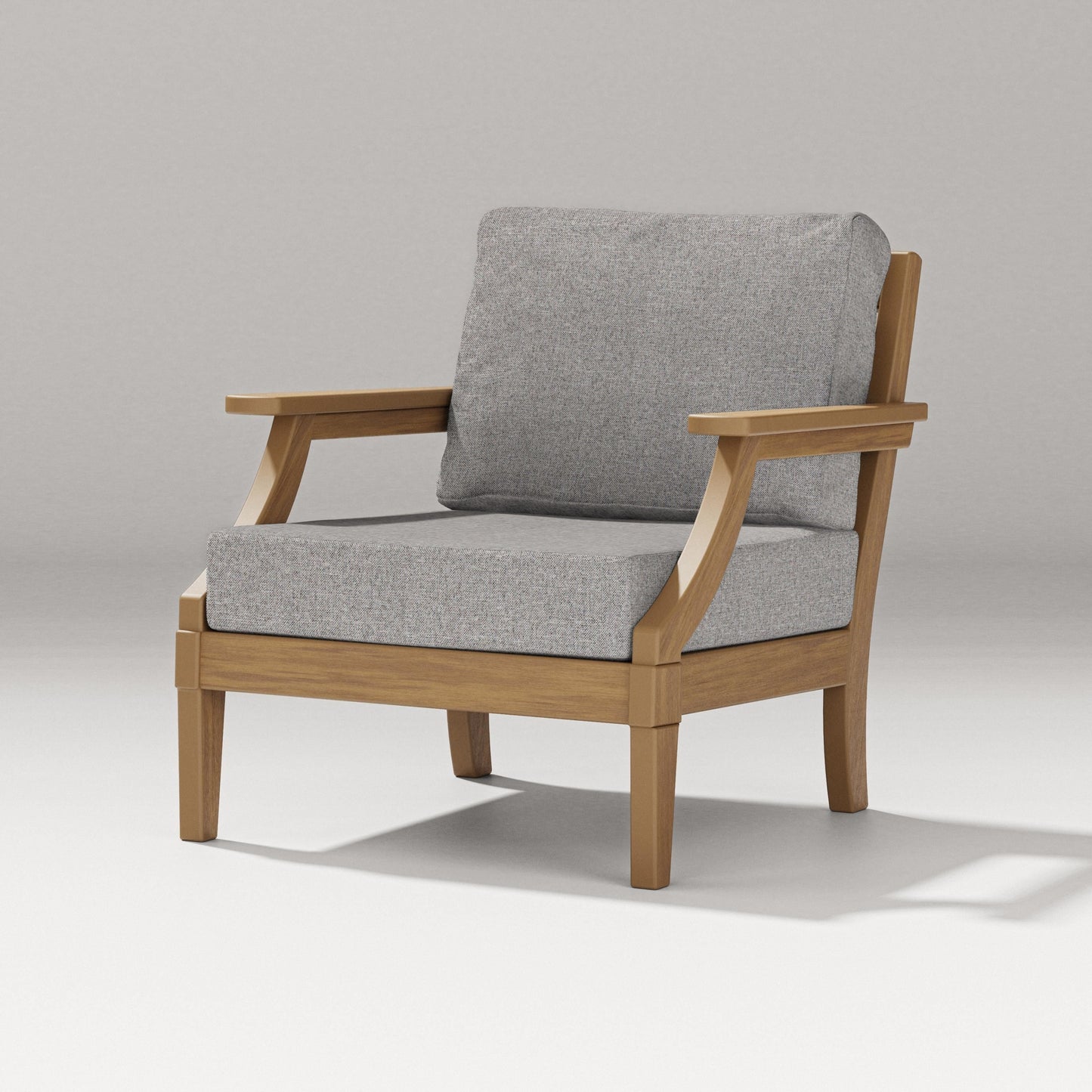 Estate Lounge Chair