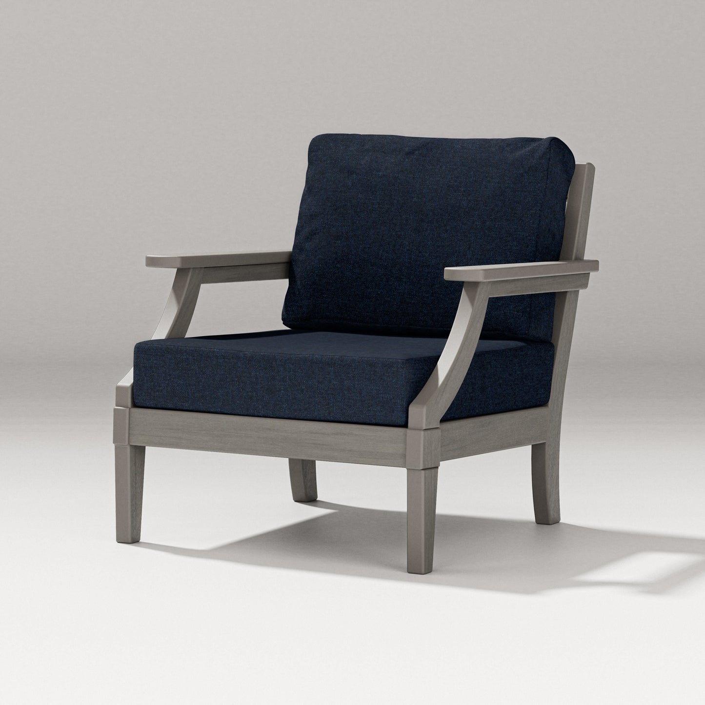 Estate Lounge Chair