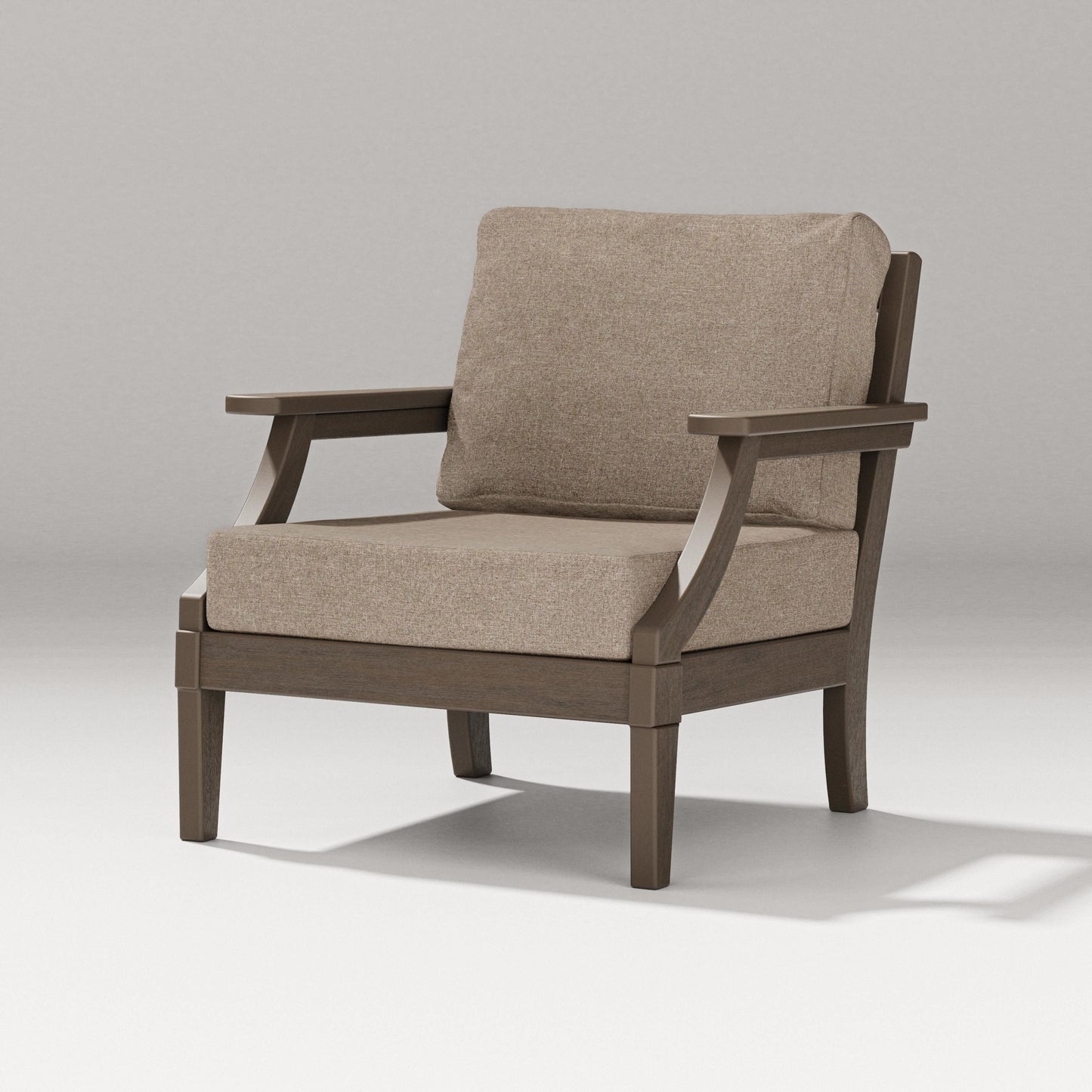 Estate Lounge Chair