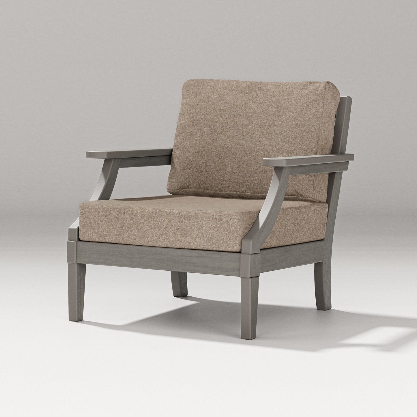 Estate Lounge Chair