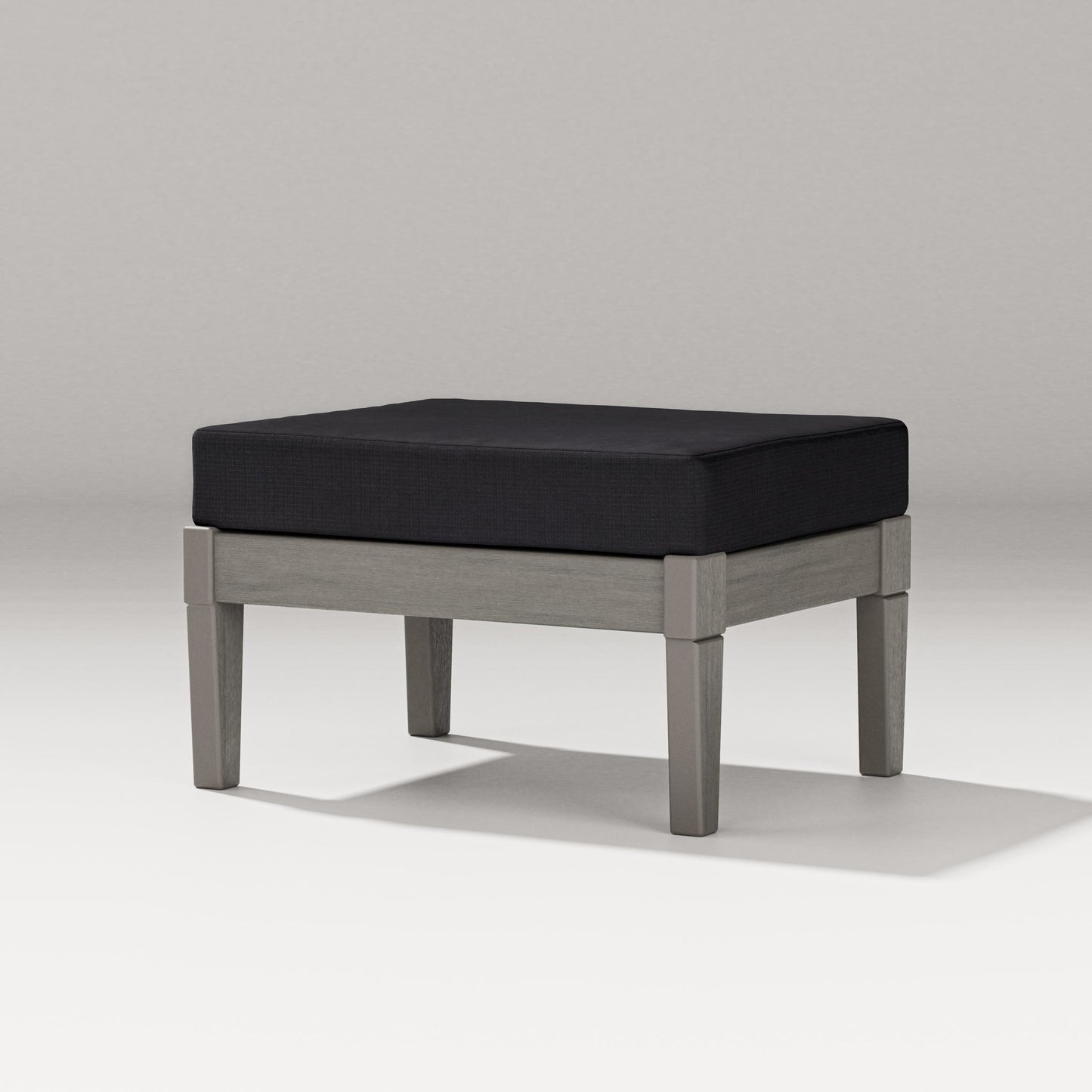 Estate Lounge Ottoman