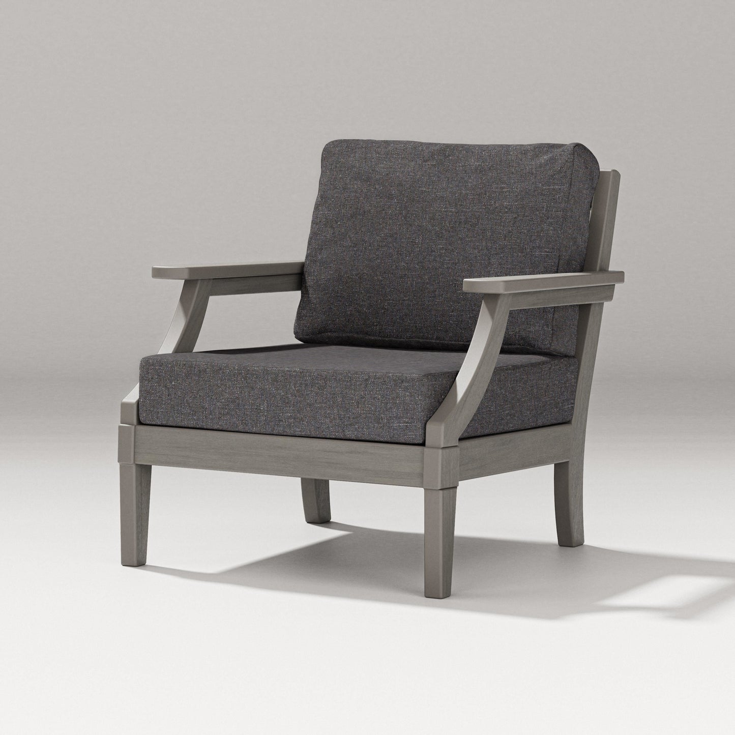 Estate Lounge Chair